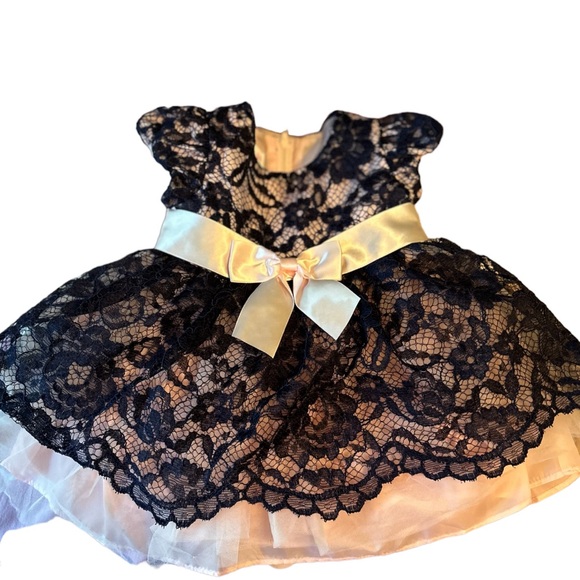 Baby Girls Short Sleeve Cap Sleeve Fit + Flare Dress by Bonnie Jean - Picture 2 of 6